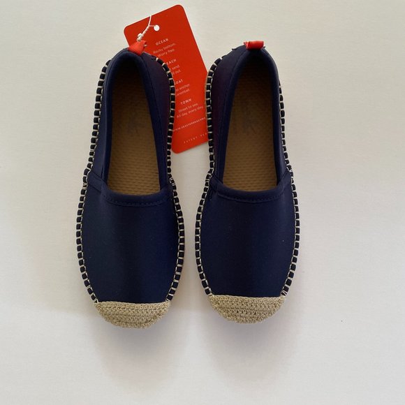 NWT  Sea Star Beachwear Beachcomber Espadrille Water Shoe - Dark Navy, Size 2 - Picture 1 of 4